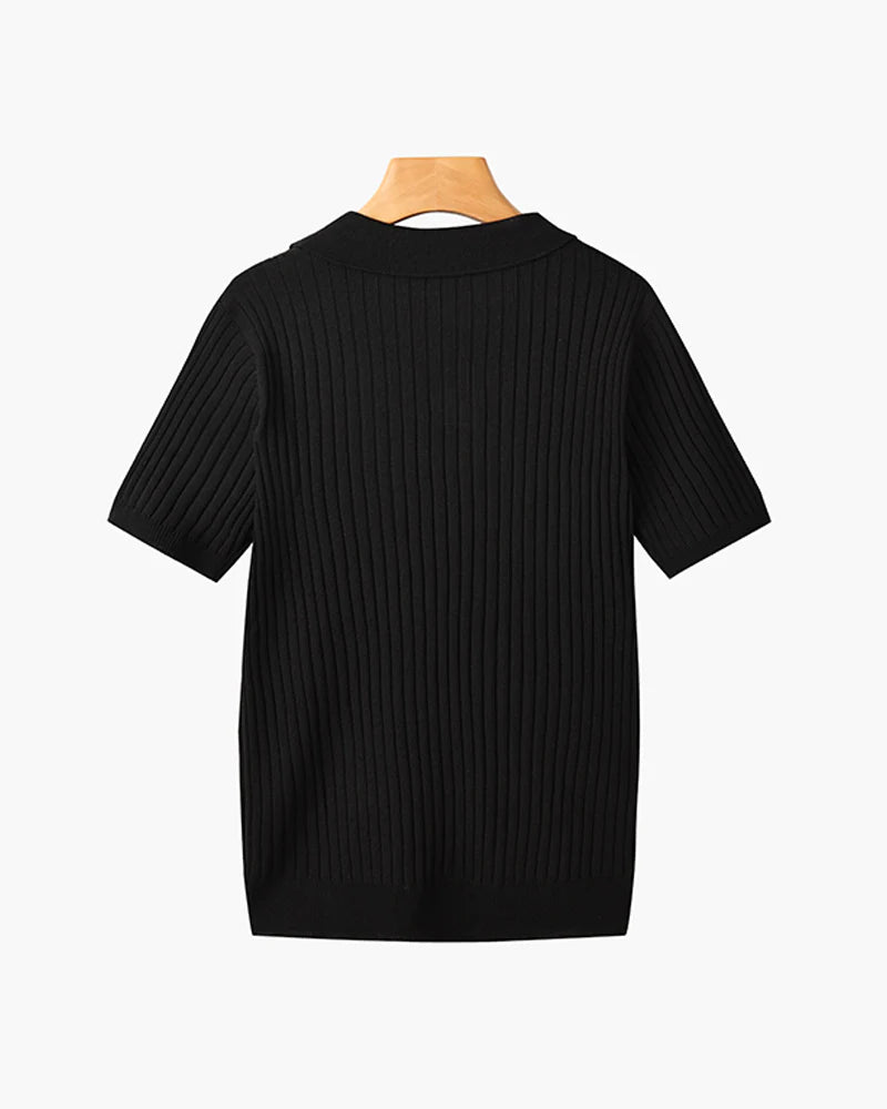 Polo Tricoté à Col V – Chic Décontracté