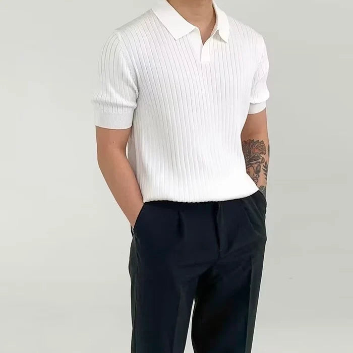 Polo Tricoté à Col V – Chic Décontracté