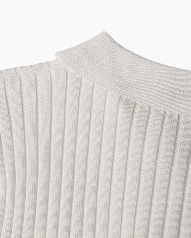 Polo Tricoté à Col V – Chic Décontracté