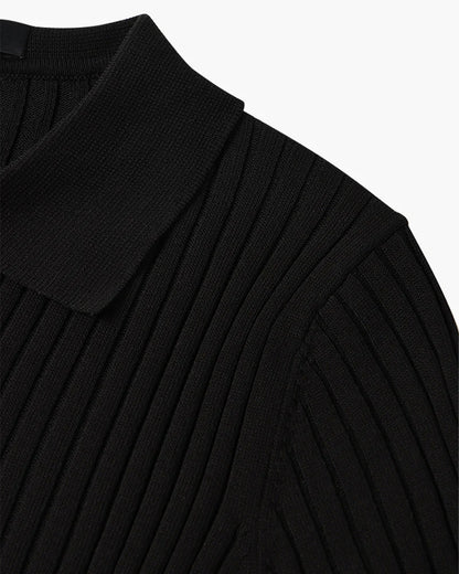 Polo Tricoté à Col V – Chic Décontracté